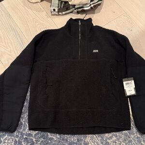 Mountain Hardware Black Half-Zip Fleece Pullover